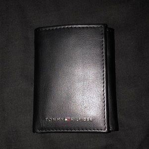 Tommy Hilfiger wallet